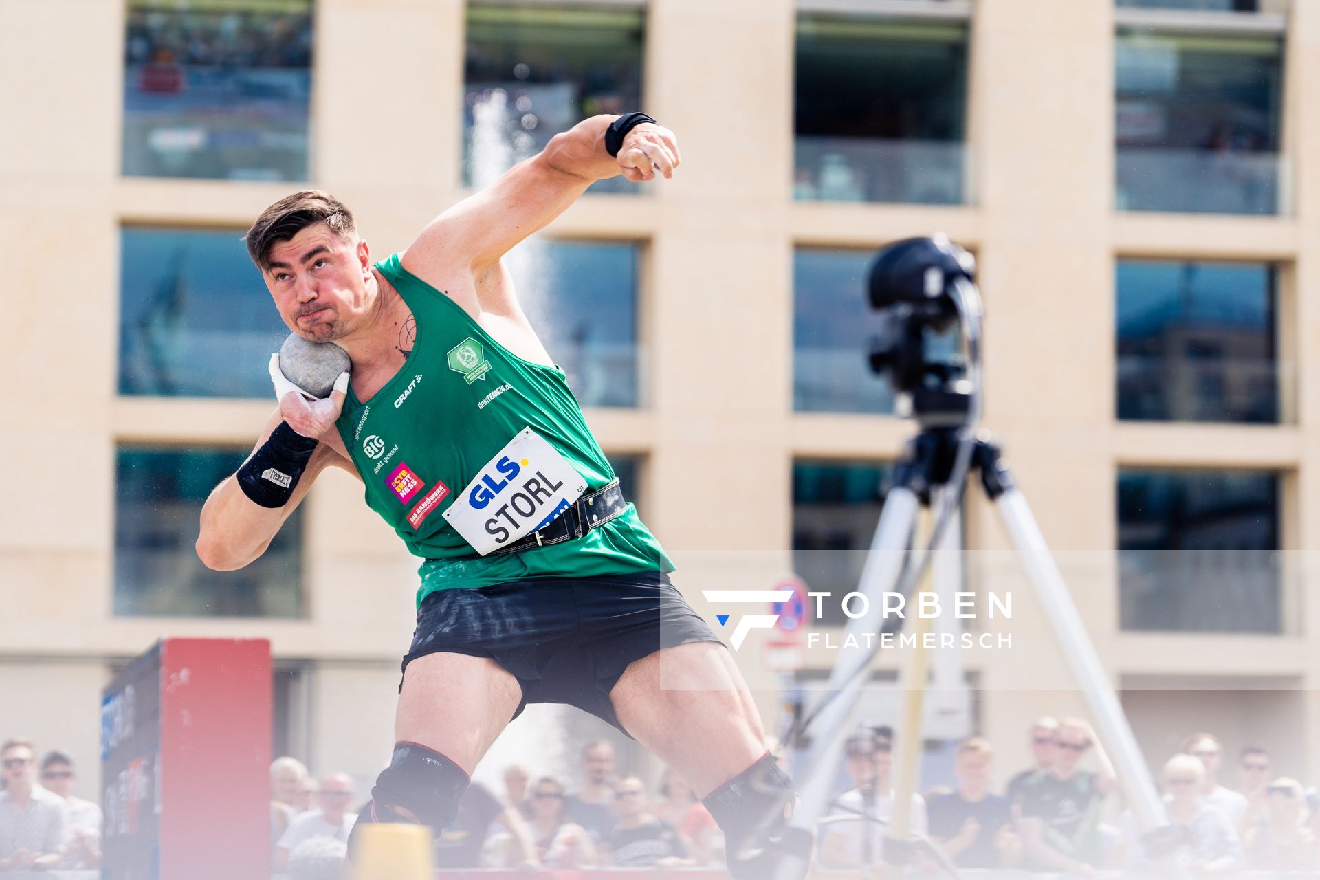 David Storl (SC DHfK Leipzig) beim Kugelstossen waehrend der deutschen Leichtathletik-Meisterschaften auf dem Pariser Platz am 24.06.2022 in Berlin